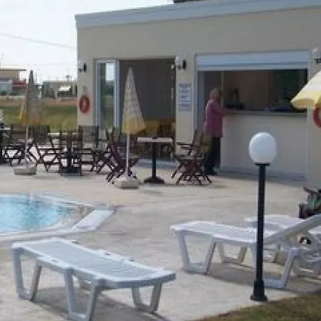 Rena Hotel 2*